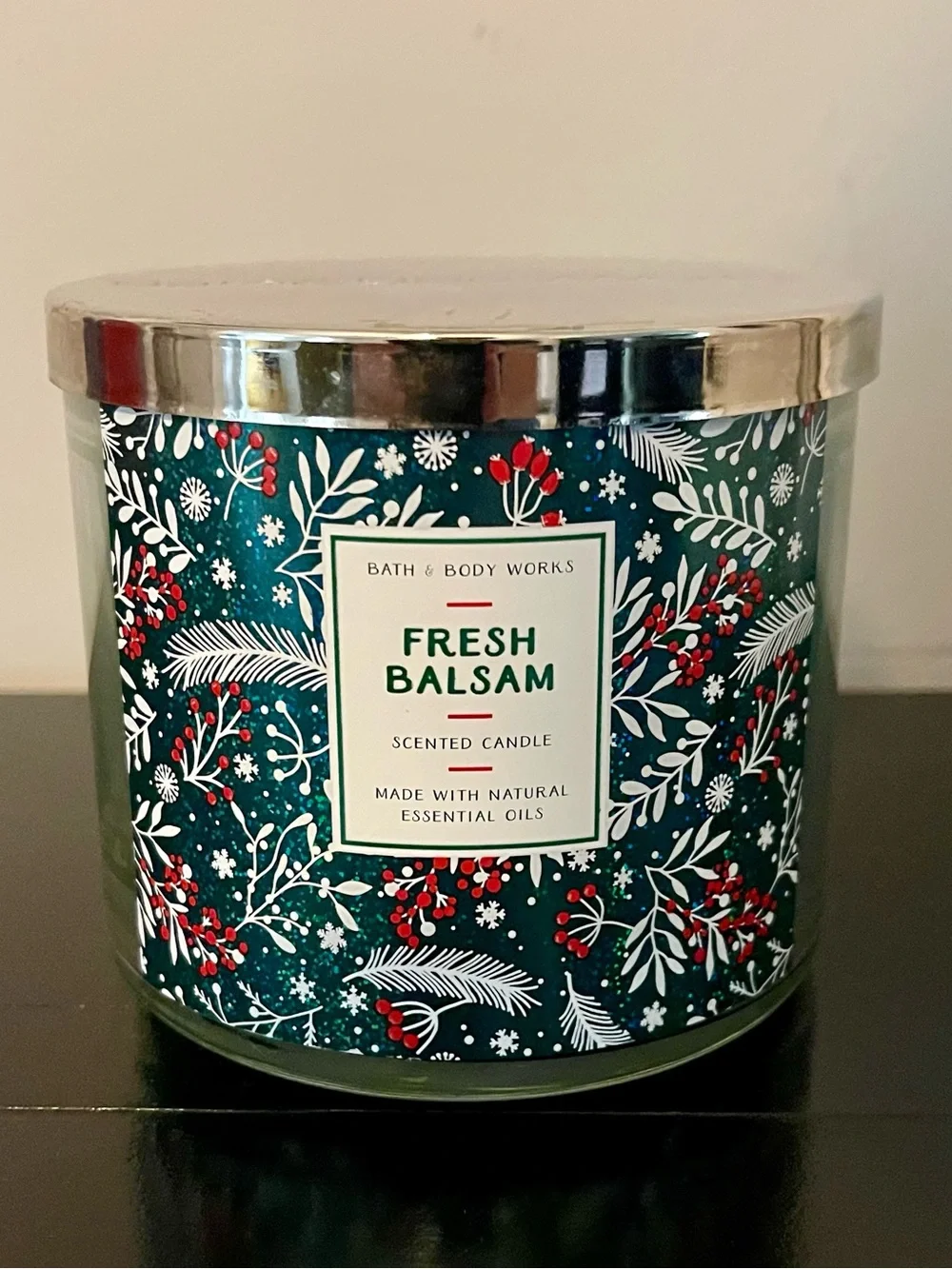 Bath & Body Works Fresh Balsam Candle - Green & Red